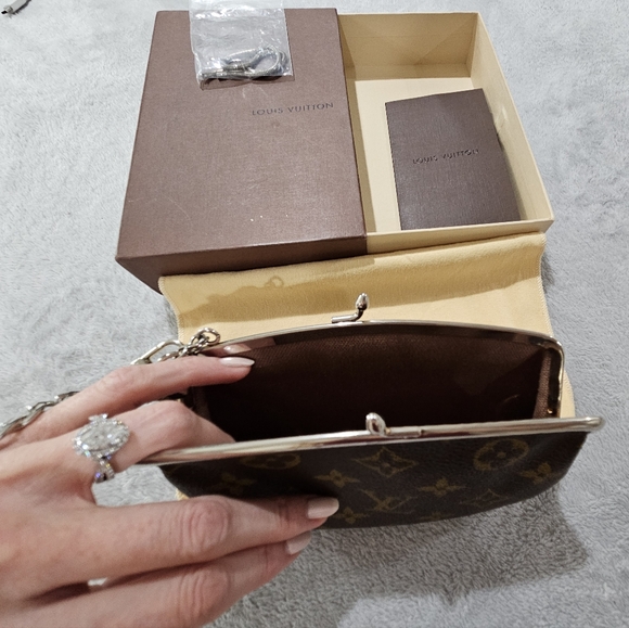 Louis Vuitton Monogram Marais Bucket Kisslock Pouch Clutch Wristlet Vintage - Picture 11 of 16